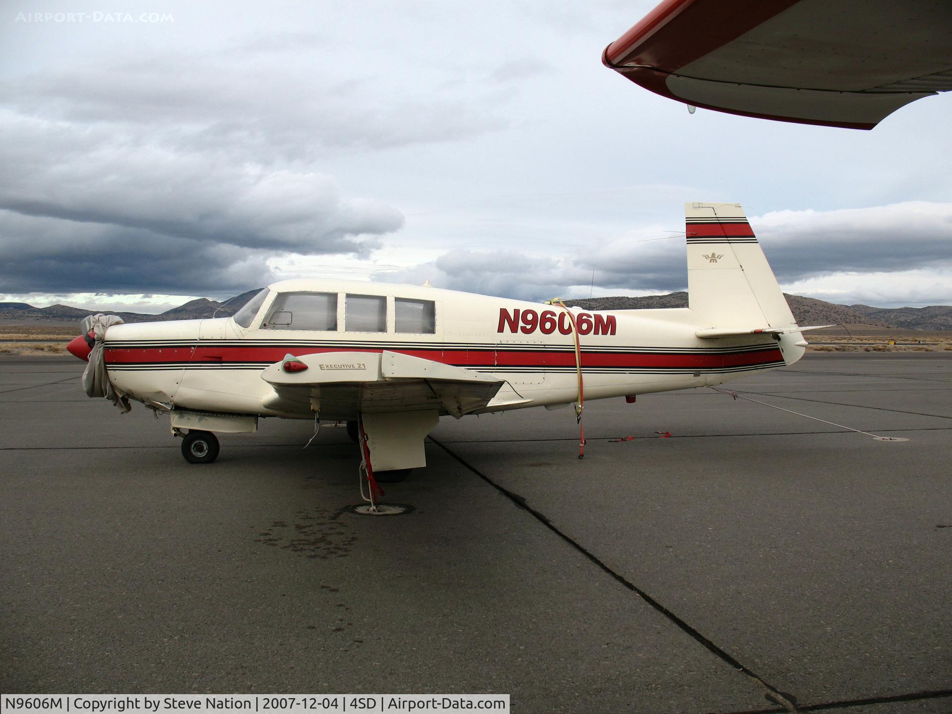 N9606M, 1966 Mooney M20F Executive C/N 670183, 1966 Mooney M20F @ Reno-Stead