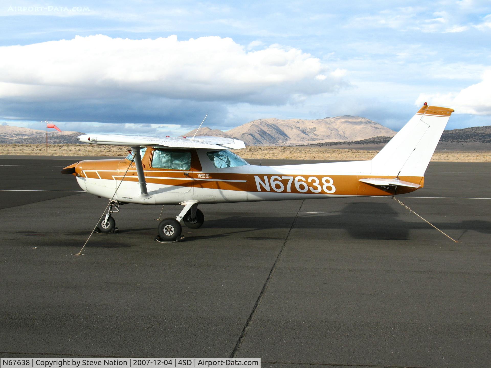 N67638, 1978 Cessna 152 C/N 15281954, 1978 Cessna 152 @ Reno-Stead