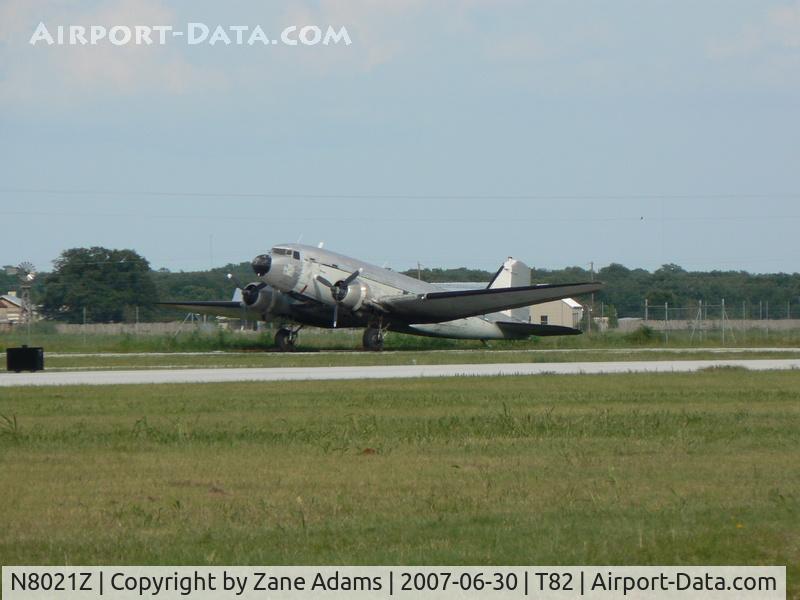 N8021Z, 1944 Douglas DC3C C/N 20444, At Fredricksburg