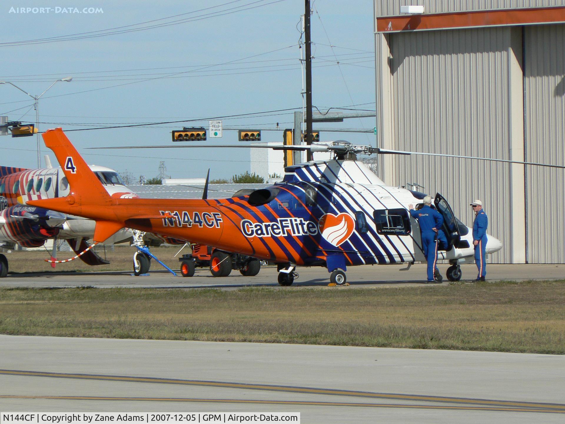N144CF, 2002 Agusta A-109E C/N 11144, Careflite At Grand Prairie Municipal