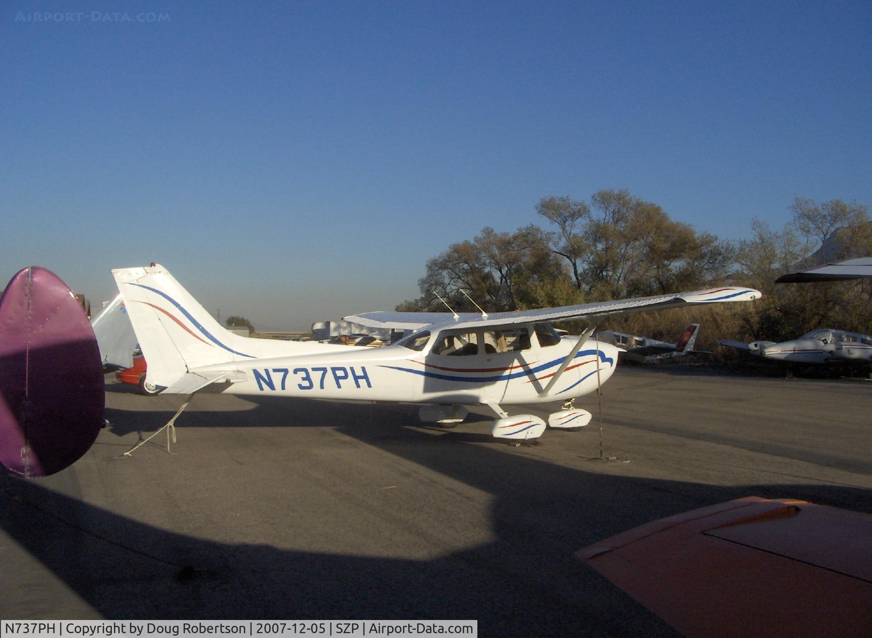 N737PH, 1977 Cessna 172N C/N 17269564, 1977 Cessna 172N, Lycoming O-320-H2AD 160 Hp