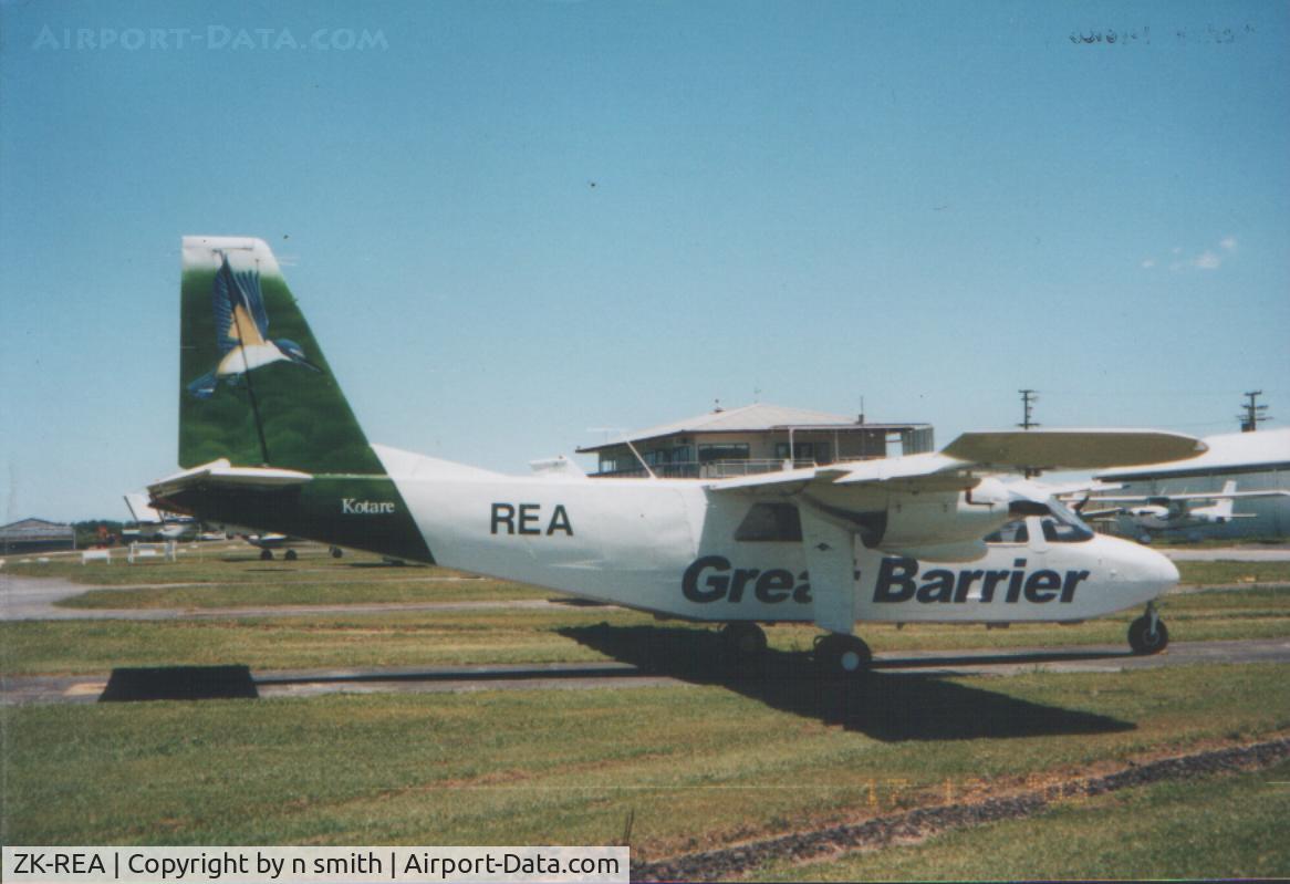 ZK-REA, Britten-Norman BN-2A-26 Islander C/N 43, North Shore 2003