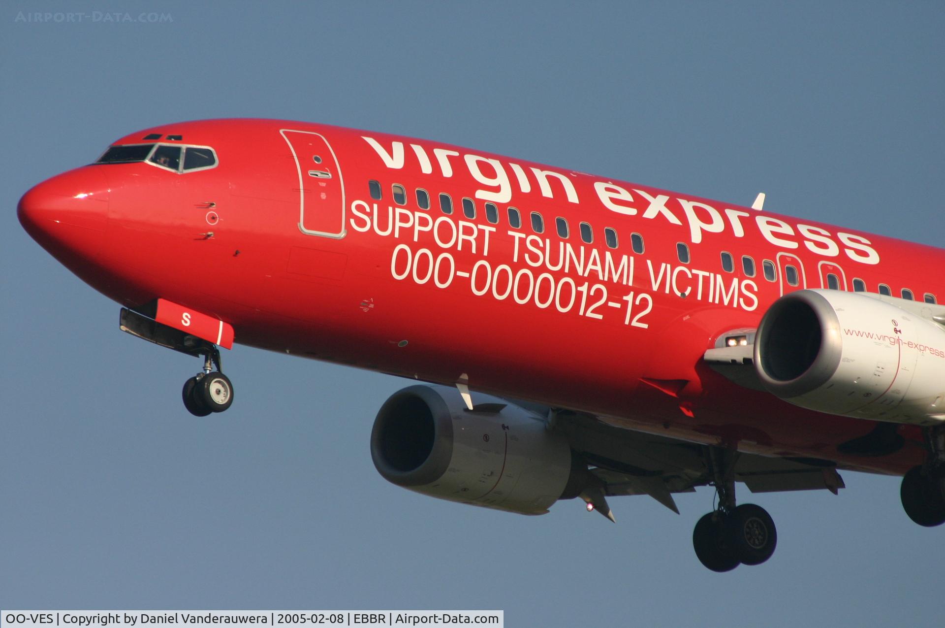 OO-VES, 1996 Boeing 737-43Q C/N 28493, Descending to rwy 25L
