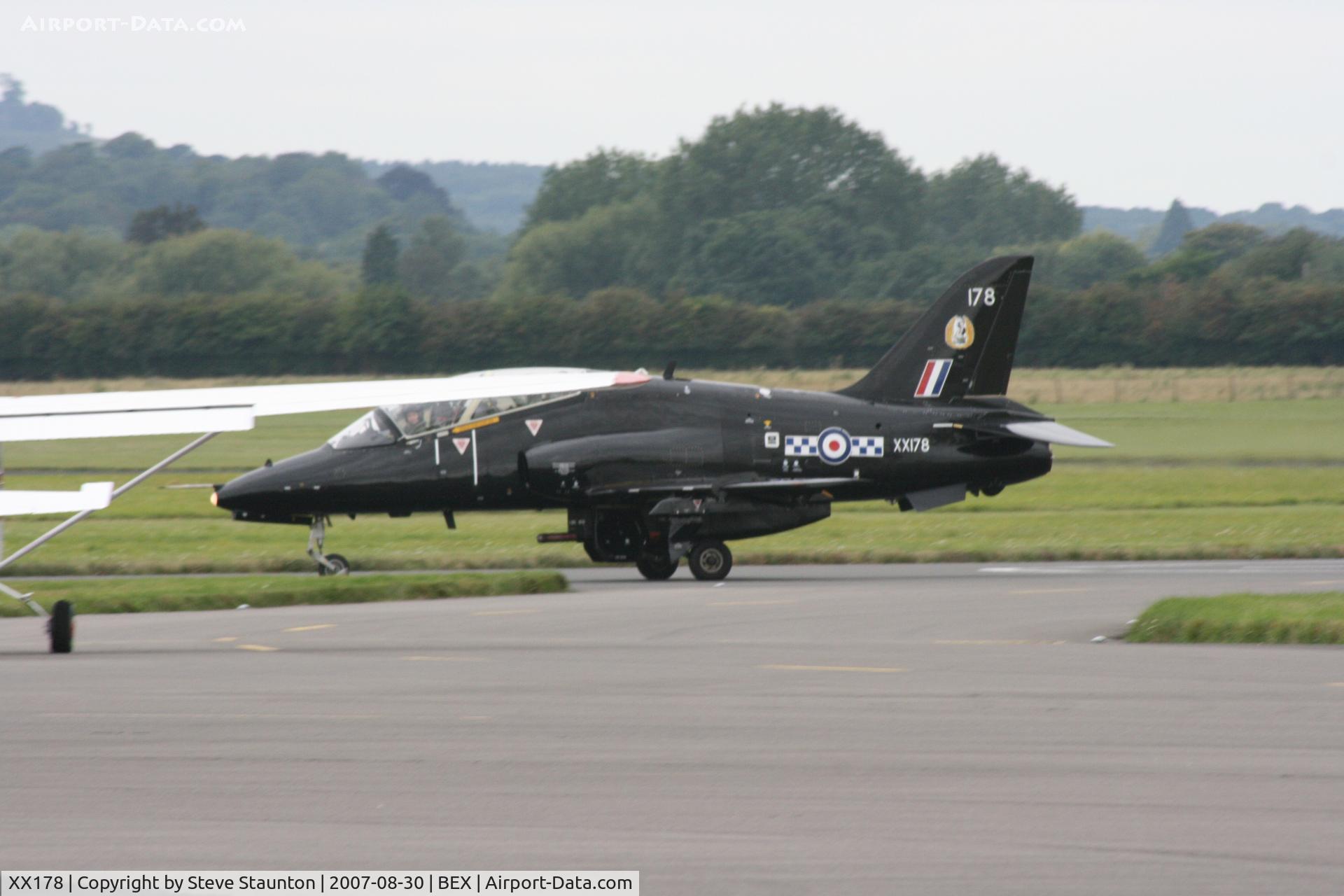 XX178, 1977 Hawker Siddeley Hawk T.1W C/N 025/312025, RAF Benson Families Day, RAF Benson, Oxfordshire, England - August 2007
