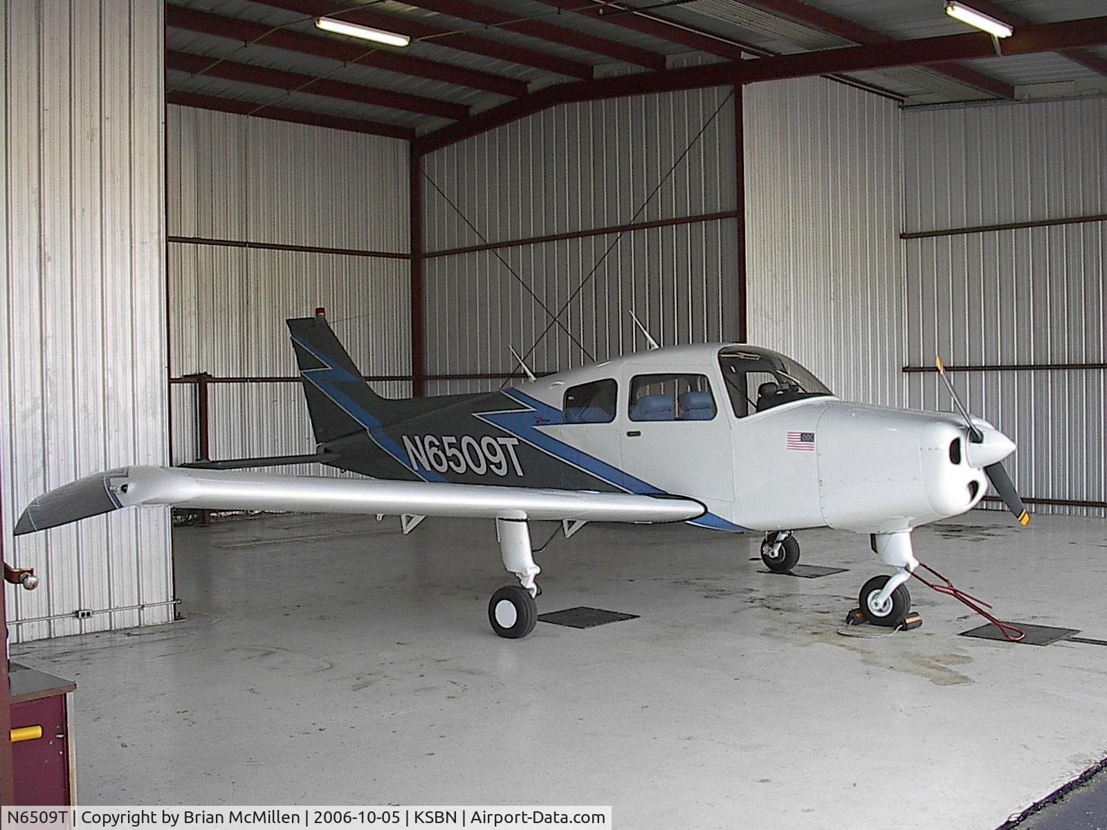 N6509T, 1968 Beech 19A C/N MB-349, Sitting wanting to fly