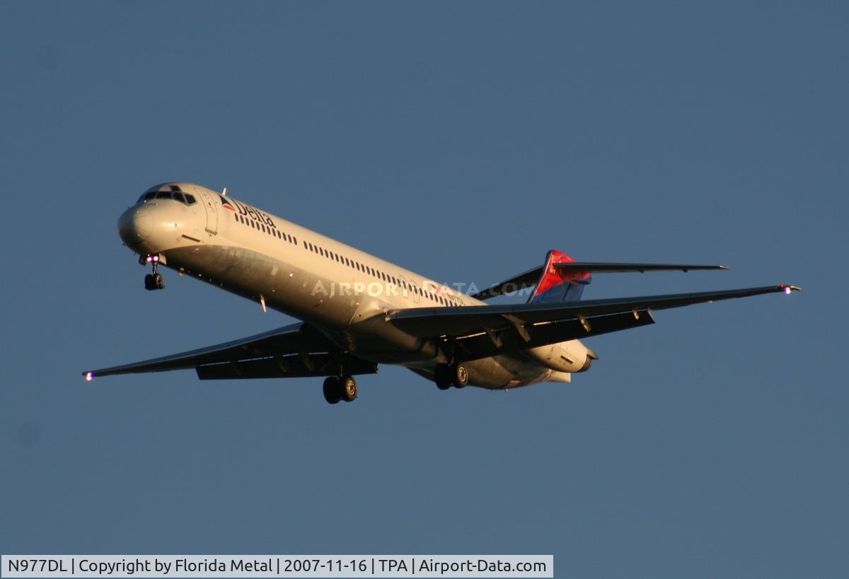 N977DL, 1991 McDonnell Douglas MD-88 C/N 53258, Delta