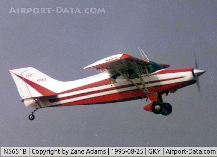 N5651B, 1981 Maule M-5-180C C/N 8018C, Taking off from Arlington Municipal