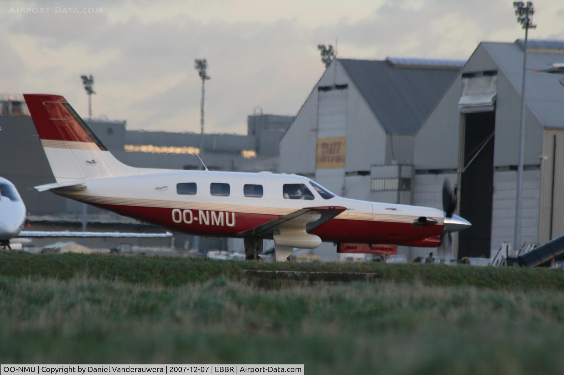 OO-NMU, Piper PA-46-350P Malibu Mirage C/N 4636132, parked on General Aviation apron