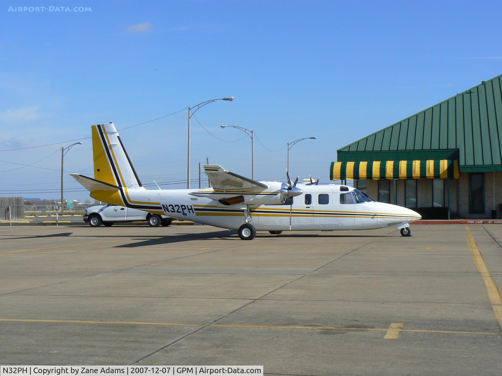 N32PH, 1981 Gulfstream American 690C Jetprop 840 C/N 11691, At Grand Prairie Municipal