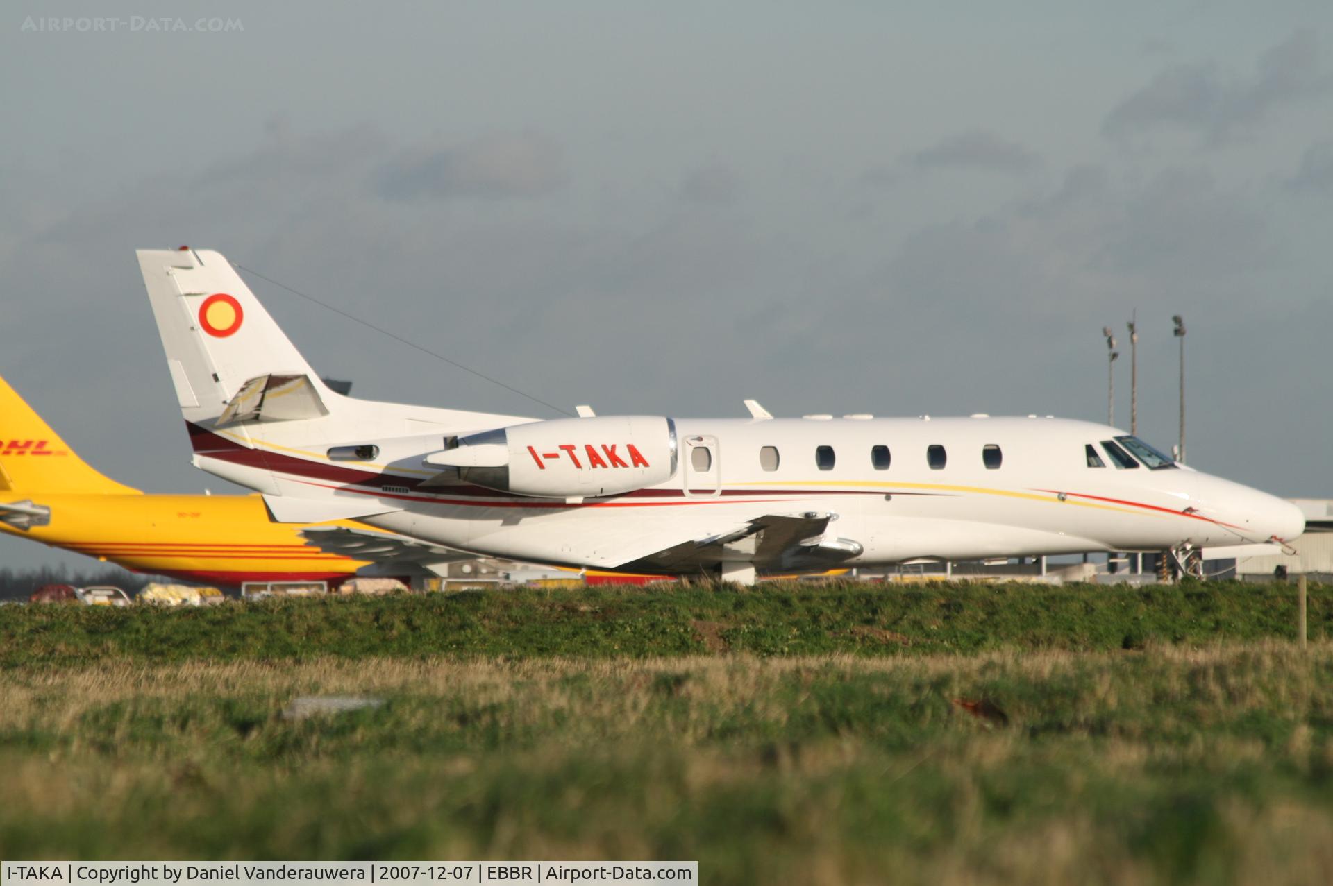 I-TAKA, 2005 Cessna 560XLS Citation Excel C/N 560-5537, General Aviation apron