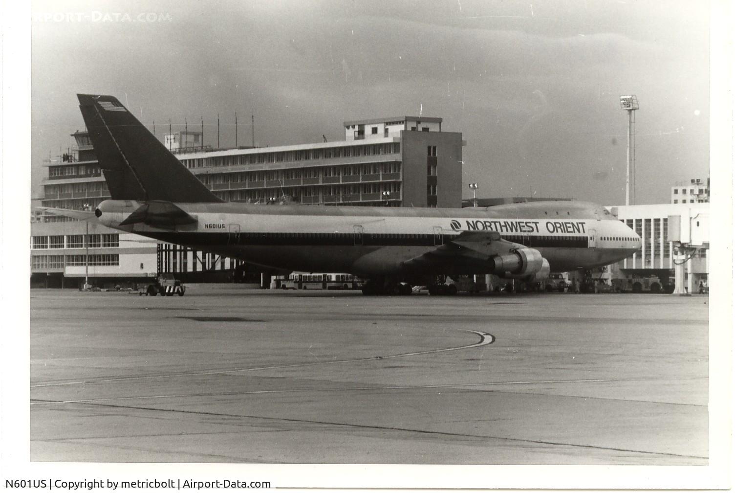 N601US, 1970 Boeing 747-151 C/N 19778, At HKG Kai Tak,Sept.1971
