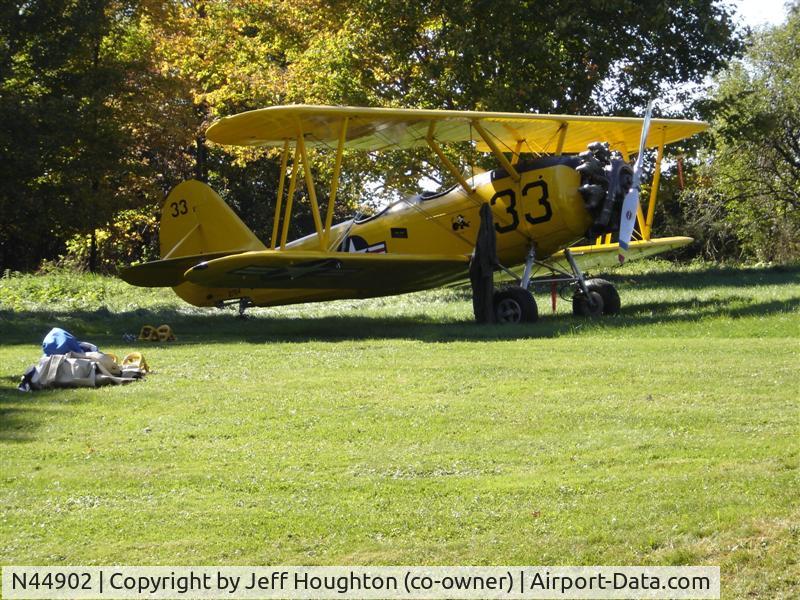 N44902, 1941 Naval Aircraft Factory N3N-3 C/N 4376, N3N waiting for a fall flight.
