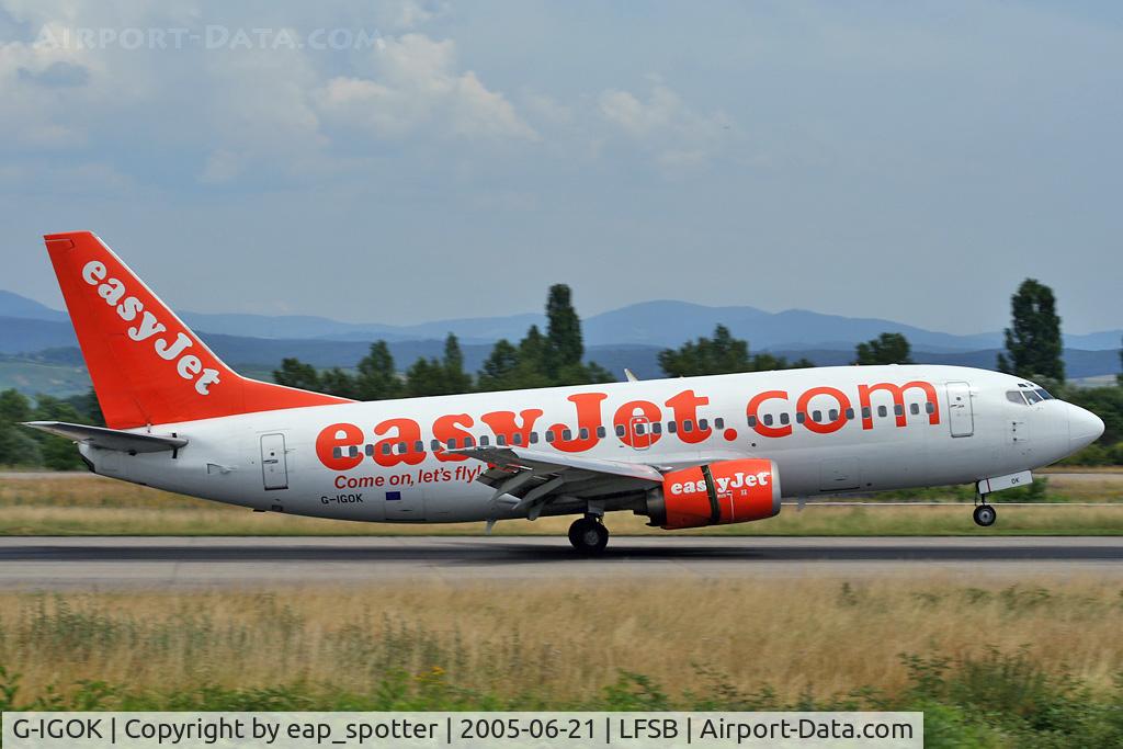 G-IGOK, 1999 Boeing 737-36N C/N 28594, landing rwy 16