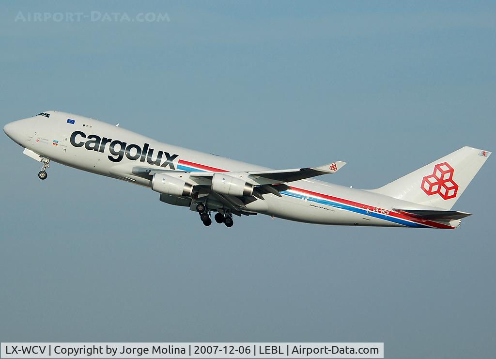 LX-WCV, 2007 Boeing 747-4R7F C/N 35804, Amazing take off for Cargolux 744.