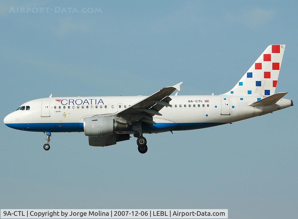 9A-CTL, 2000 Airbus A319-112 C/N 1252, On short final to RWY 25R.
