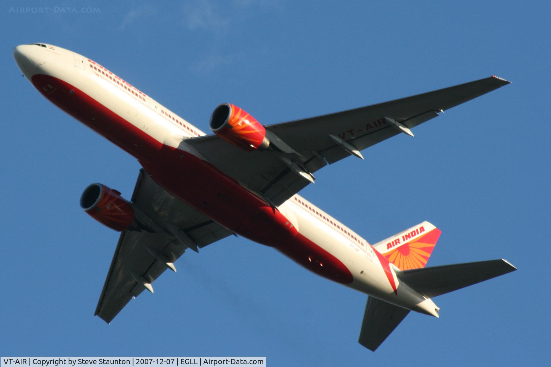 VT-AIR, 1994 Boeing 777-222 C/N 26917, Taken at Heathrow Airport 07 December 2007