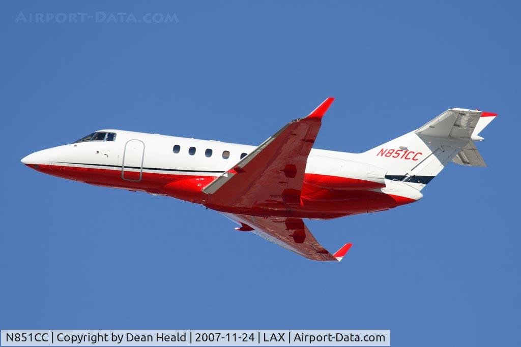 N851CC, 2006 Raytheon Hawker 850XP C/N 258787, A colorful 2006 Raytheon Hawker 850XP climbing out from RWY 25R.