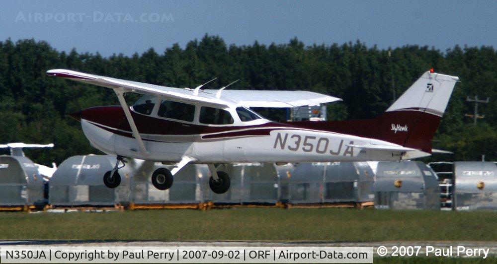 N350JA, Cessna LC42-550FG C/N 421010, Getting airborne