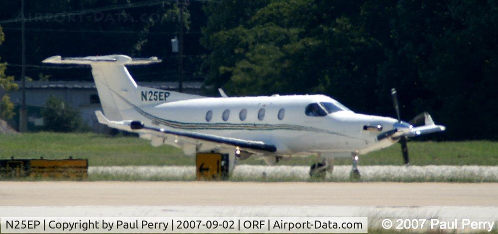 N25EP, 1998 Pilatus PC-12/45 C/N 217, Taxiing to the hold point for RWY5