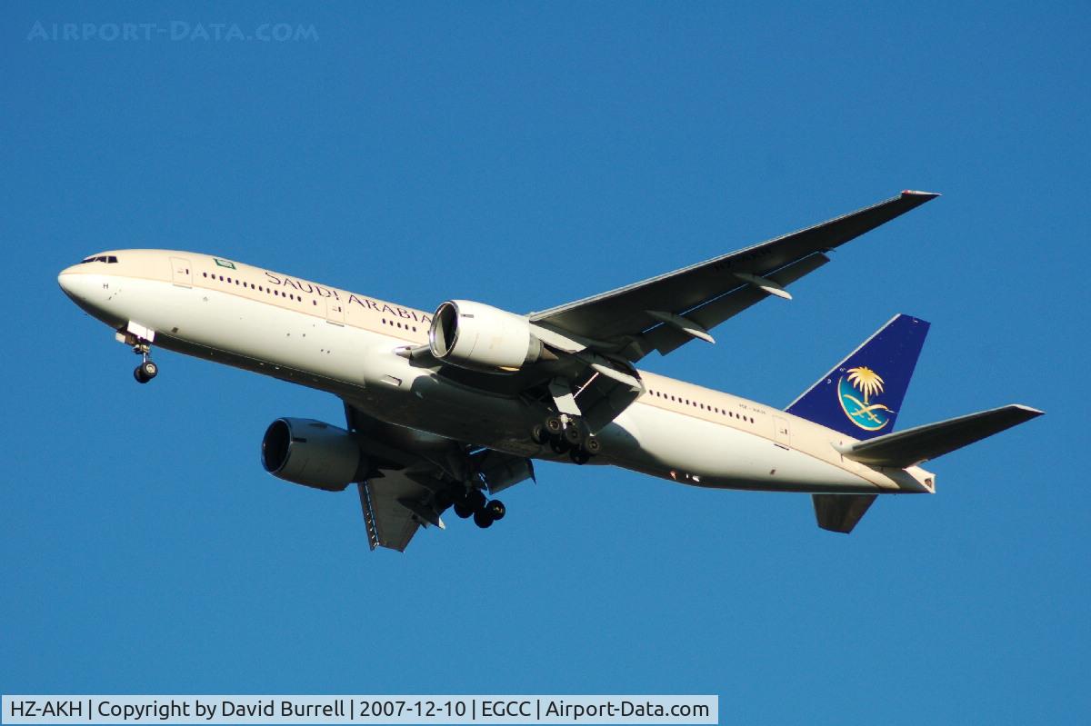 HZ-AKH, 1998 Boeing 777-268/ER C/N 28351, Saudi Arabian Airlines - Landing