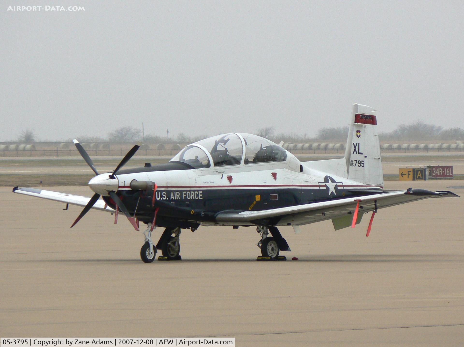 05-3795, Raytheon T-6A Texan II C/N PT-347, On the ramp at Alliance Ft. Worth