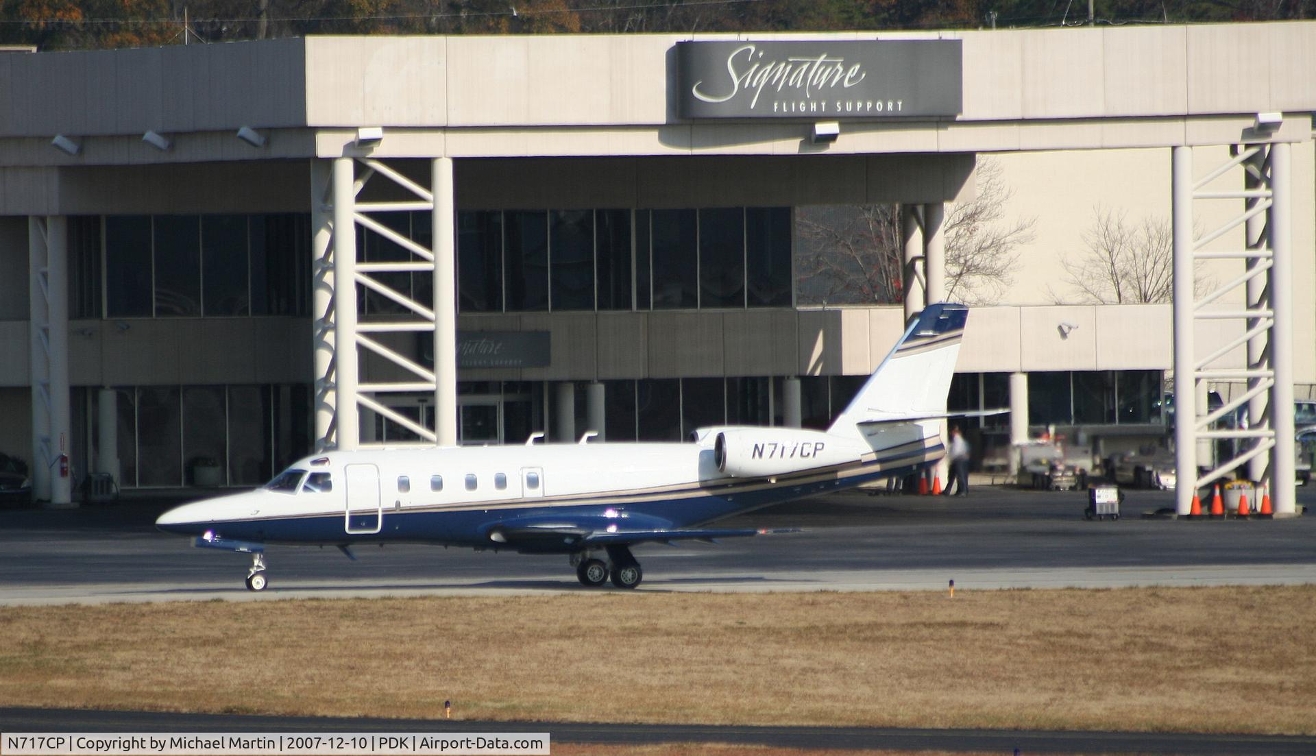 N717CP, 1991 Israel Aircraft Industries IAI-1125 Westwind Astra C/N 053, Taxing to Signature Flight Services
