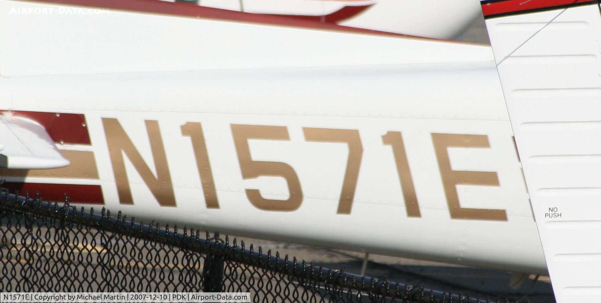 N1571E, 1978 Cessna 172N C/N 17271049, Tail Numbers