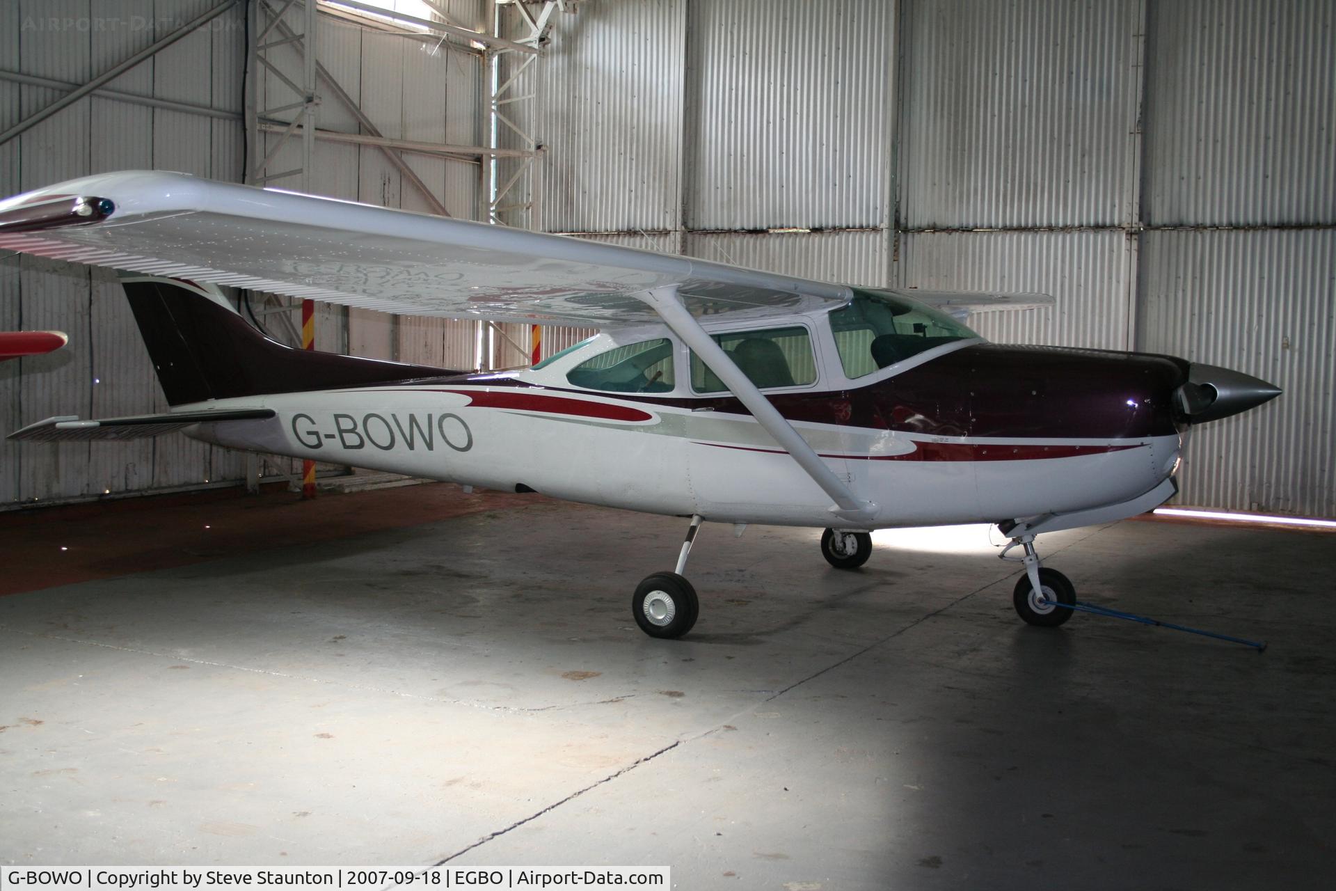 G-BOWO, 1978 Cessna R182 Skylane RG C/N R182-00146, Taken at Halfpenny Green 18th September 2007