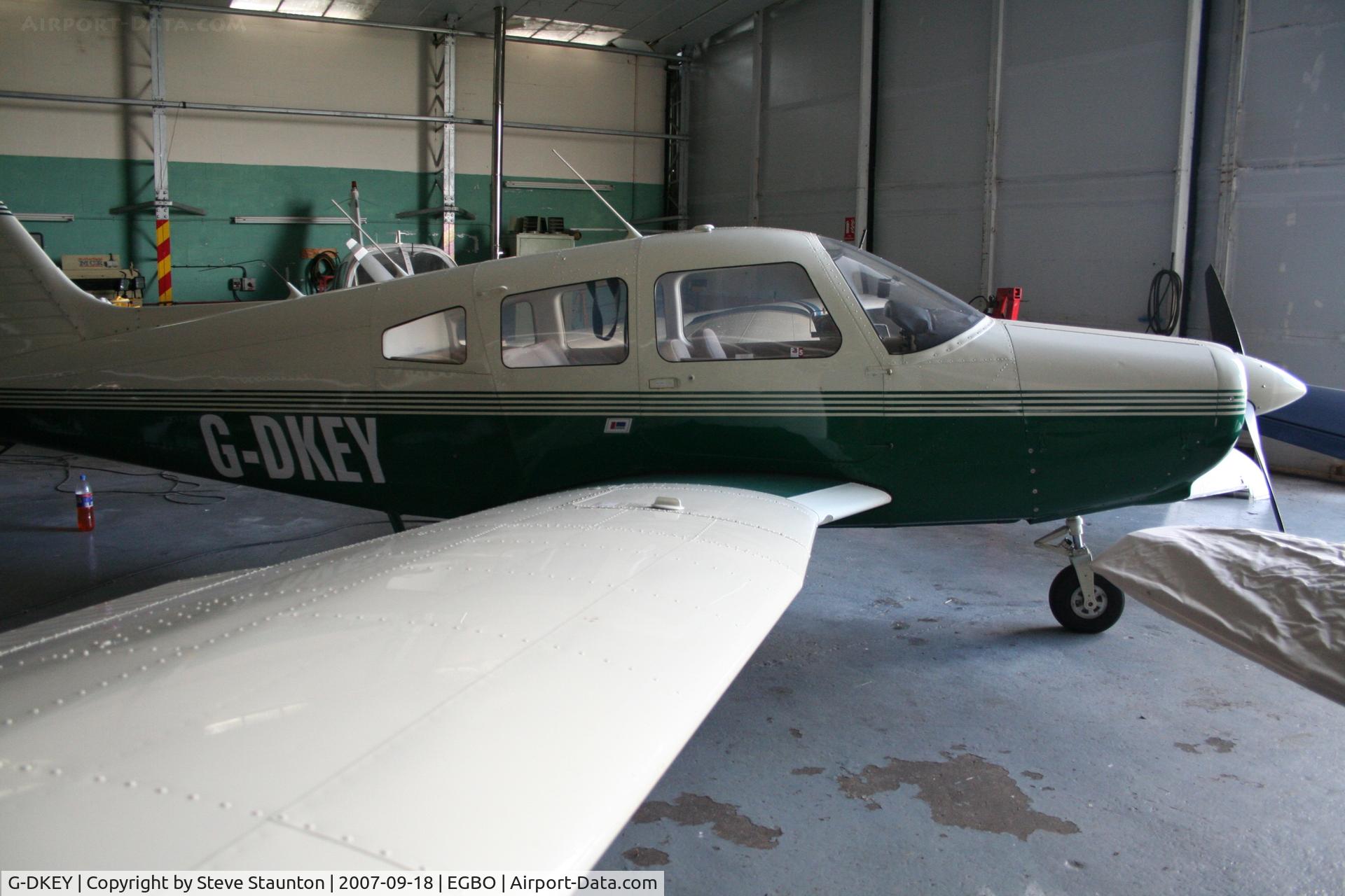 G-DKEY, 1977 Piper PA-28-161 C/N 28-7716084, Taken at Halfpenny Green 18th September 2007