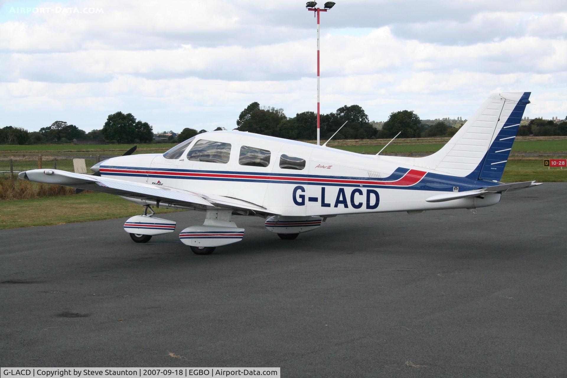 G-LACD, 1998 Piper PA-28-181 Cherokee Archer III C/N 2843157, Taken at Halfpenny Green 18th September 2007