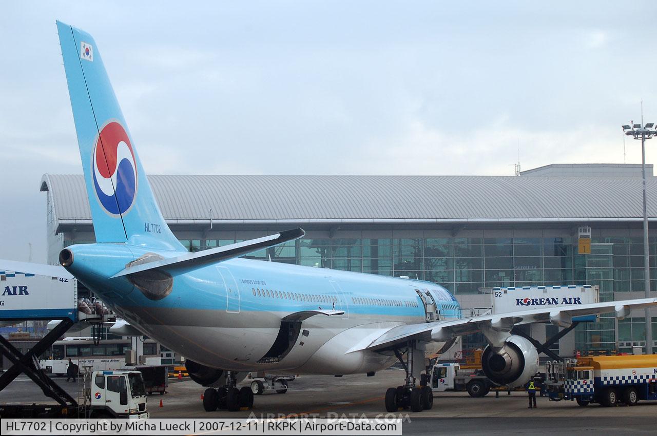 HL7702, 2001 Airbus A330-323X C/N 428, At Busan Kimhae