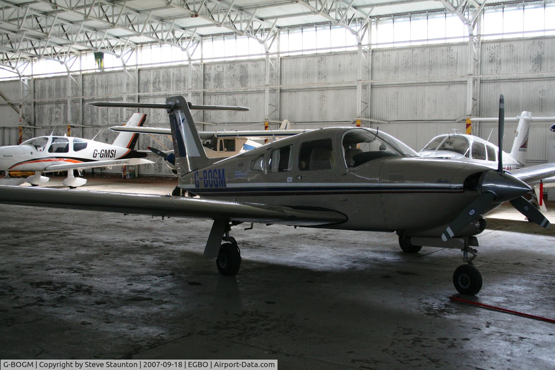 G-BOGM, 1980 Piper PA-28RT-201T Turbo Arrow IV C/N 28R-8031077, Taken at Halfpenny Green 18th September 2007