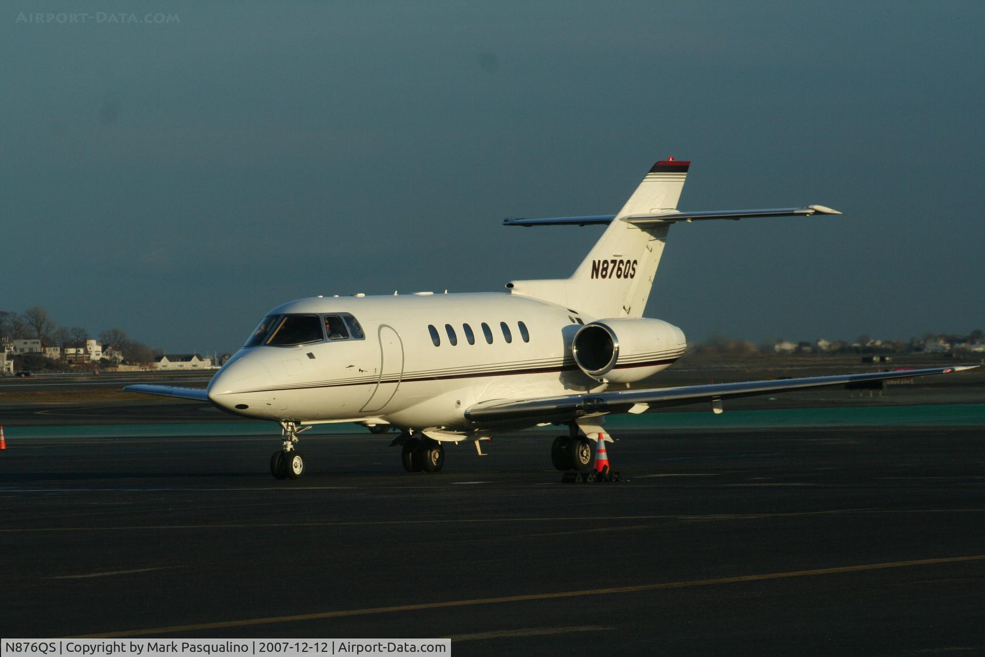 N876QS, 2002 Raytheon Hawker 800XP C/N 258586, Hawker 800XP