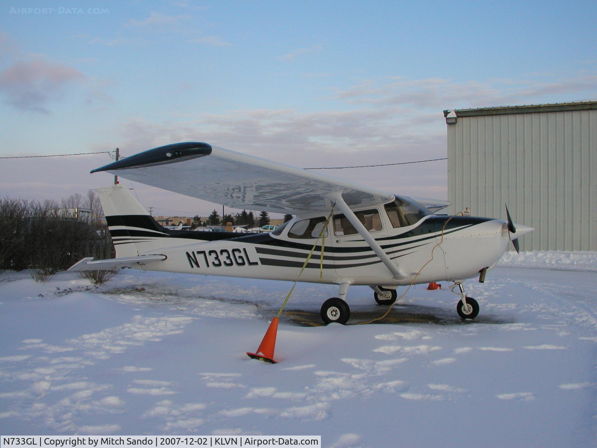 N733GL, 1976 Cessna 172N C/N 17268284, Parked on the ramp at Airlake.