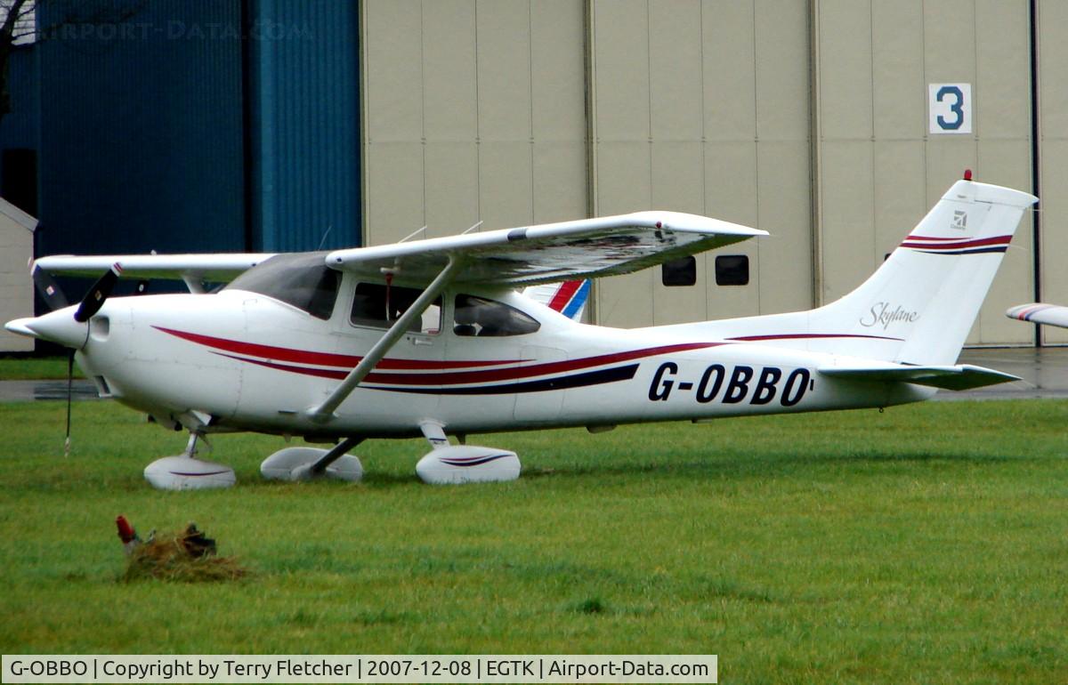 G-OBBO, 1999 Cessna 182S Skylane C/N 18280534, at a very wet Oxford Kidlington