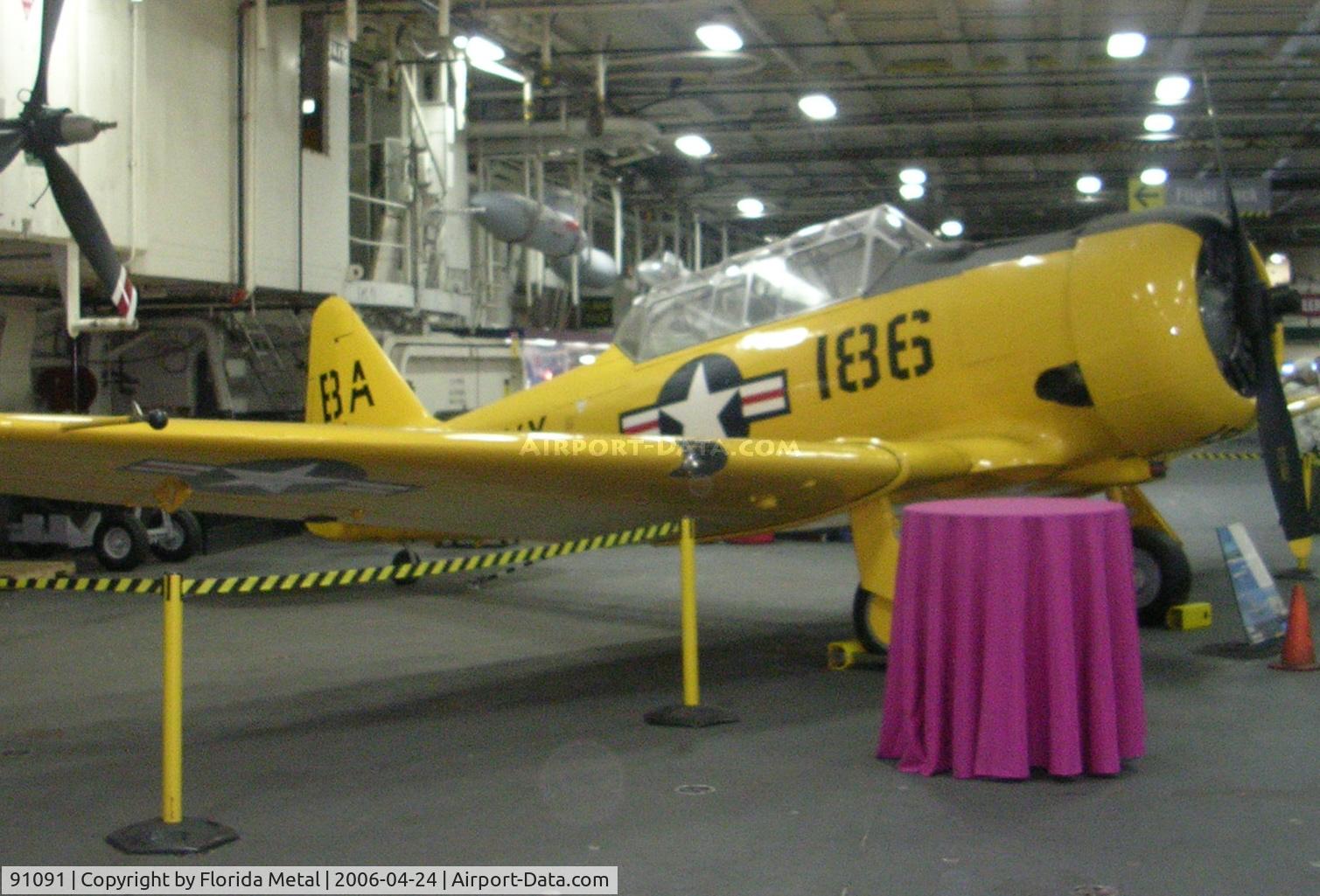 91091, North American SNJ-5 Texan Texan C/N 121-42107, SNJ-5 at Midway