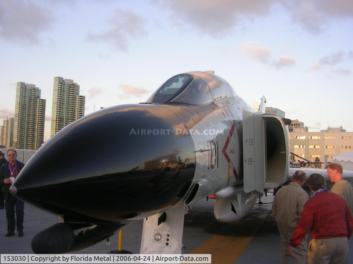 153030, McDonnell F-4N Phantom II C/N 1557, F-4H at Midway