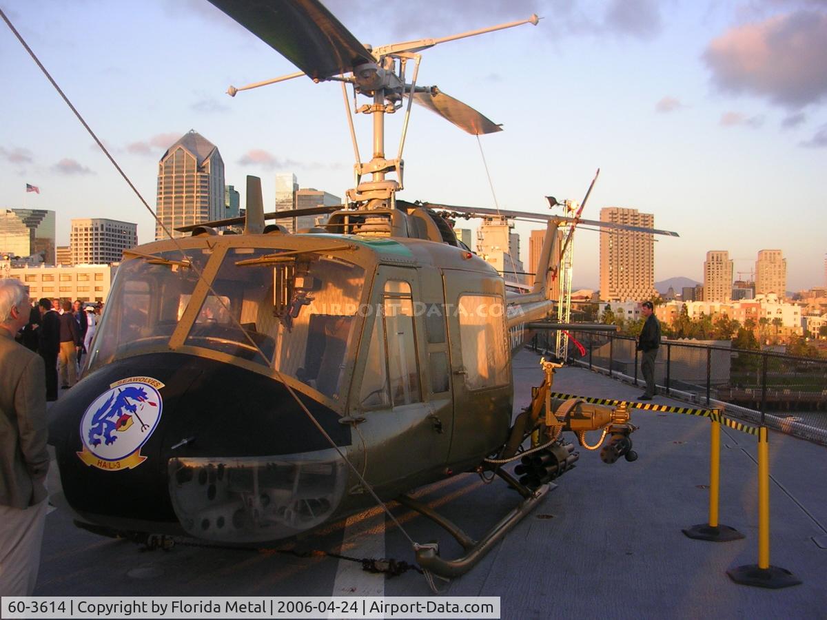 60-3614, 1960 Bell UH-1B Iroquois C/N 260, UH-1 at Midway