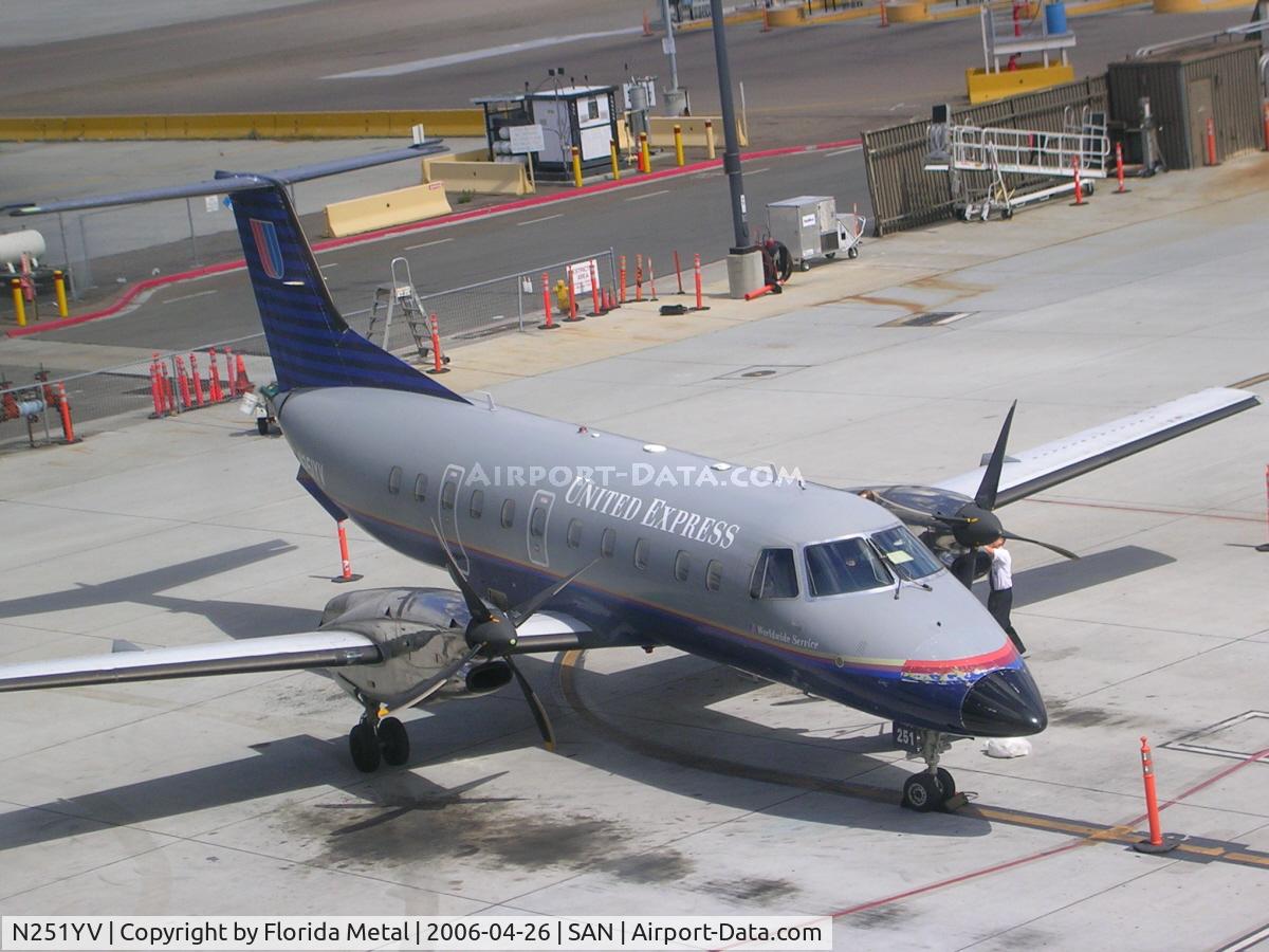N251YV, 1993 Embraer EMB-120ER Brasilia C/N 120251, United Express