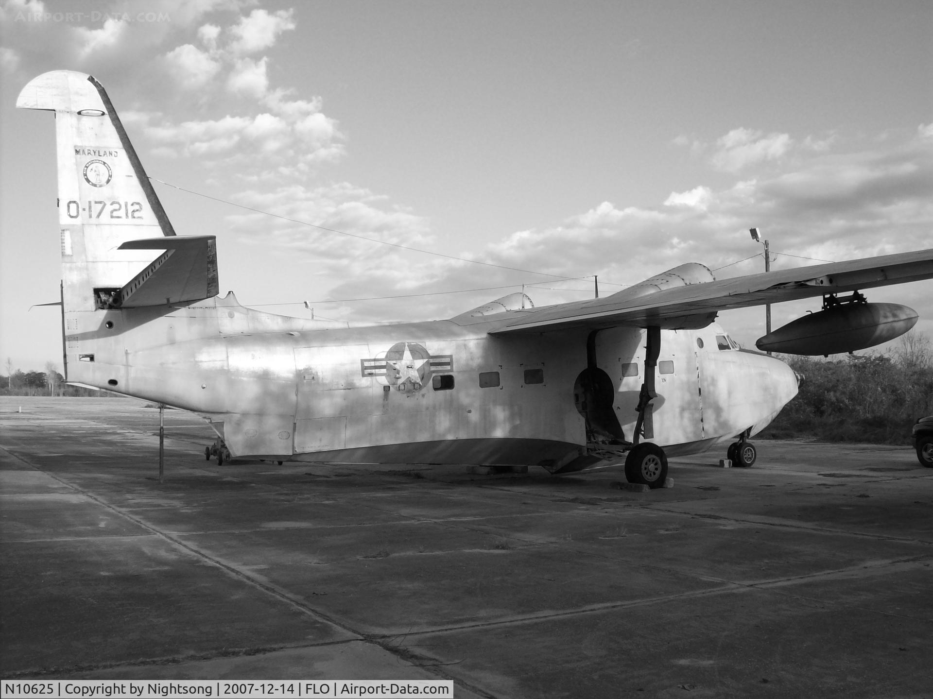 N10625, Grumman HU-16B Albatross C/N G-286, A black and white shot of her as restoration begins. Note the tail number and National gaurd logo. Its still Her military id versus the civilian N10625.