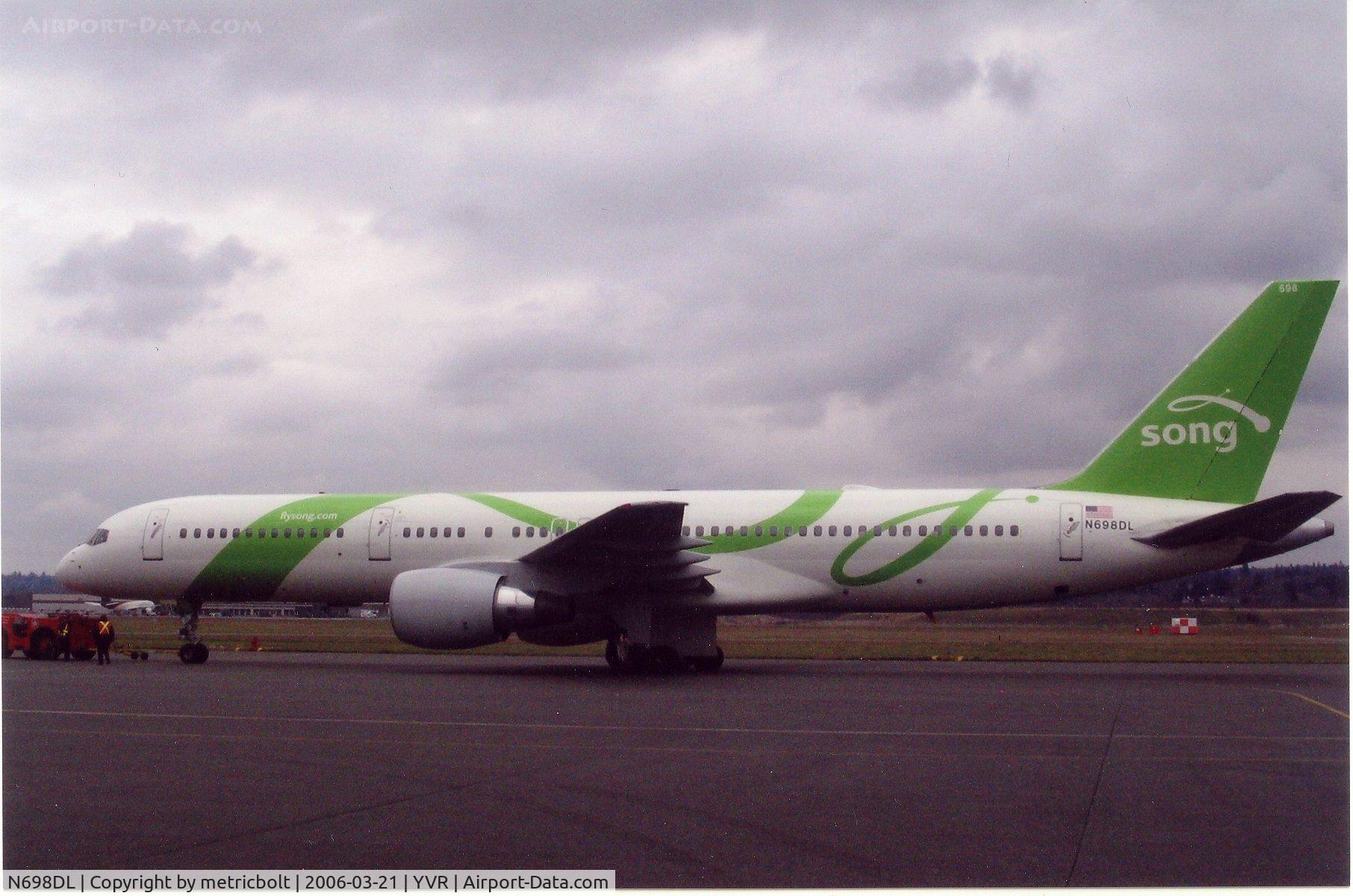 N698DL, 1999 Boeing 757-232 C/N 29911, After maintenance at YVR