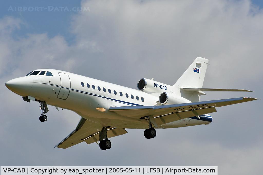VP-CAB, 1994 Dassault Falcon 900 C/N 101, on short final for 34