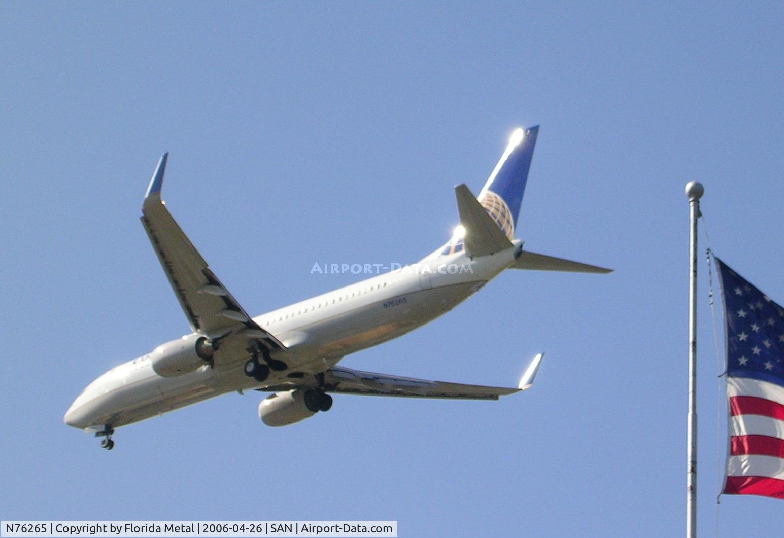 N76265, 2001 Boeing 737-824 C/N 31585, Continental