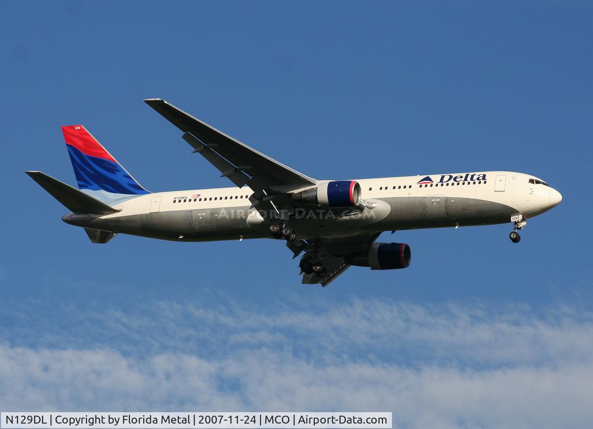 N129DL, 1988 Boeing 767-332 C/N 24079, Delta