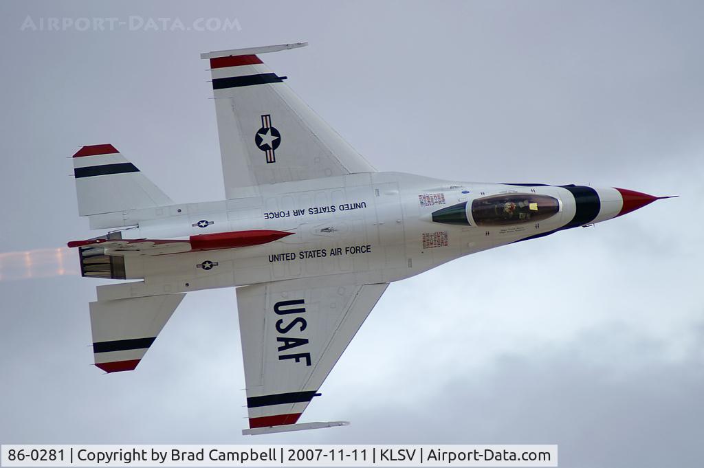 86-0281, 1986 General Dynamics F-16C Fighting Falcon C/N 5C-387, USA - Air Force / 1986 General Dynamics F-16C Fighting Falcon (Block 32D) - Thunderbird #5 - Major Ed Casey (Lead Solo)
