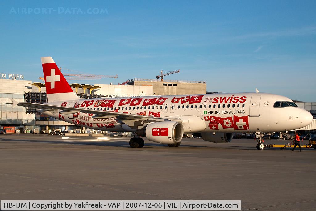 HB-IJM, 1996 Airbus A320-214 C/N 635, Swiss International Airbus 320