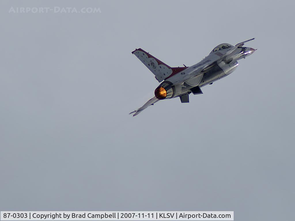 87-0303, 1987 General Dynamics F-16C Fighting Falcon C/N 5C-564, USA - Air Force / 1987 General Dynamics F-16C Fighting Falcon (Block 32H) - Thunderbird #6 - Major Samantha Weeks (Opposing Solo)