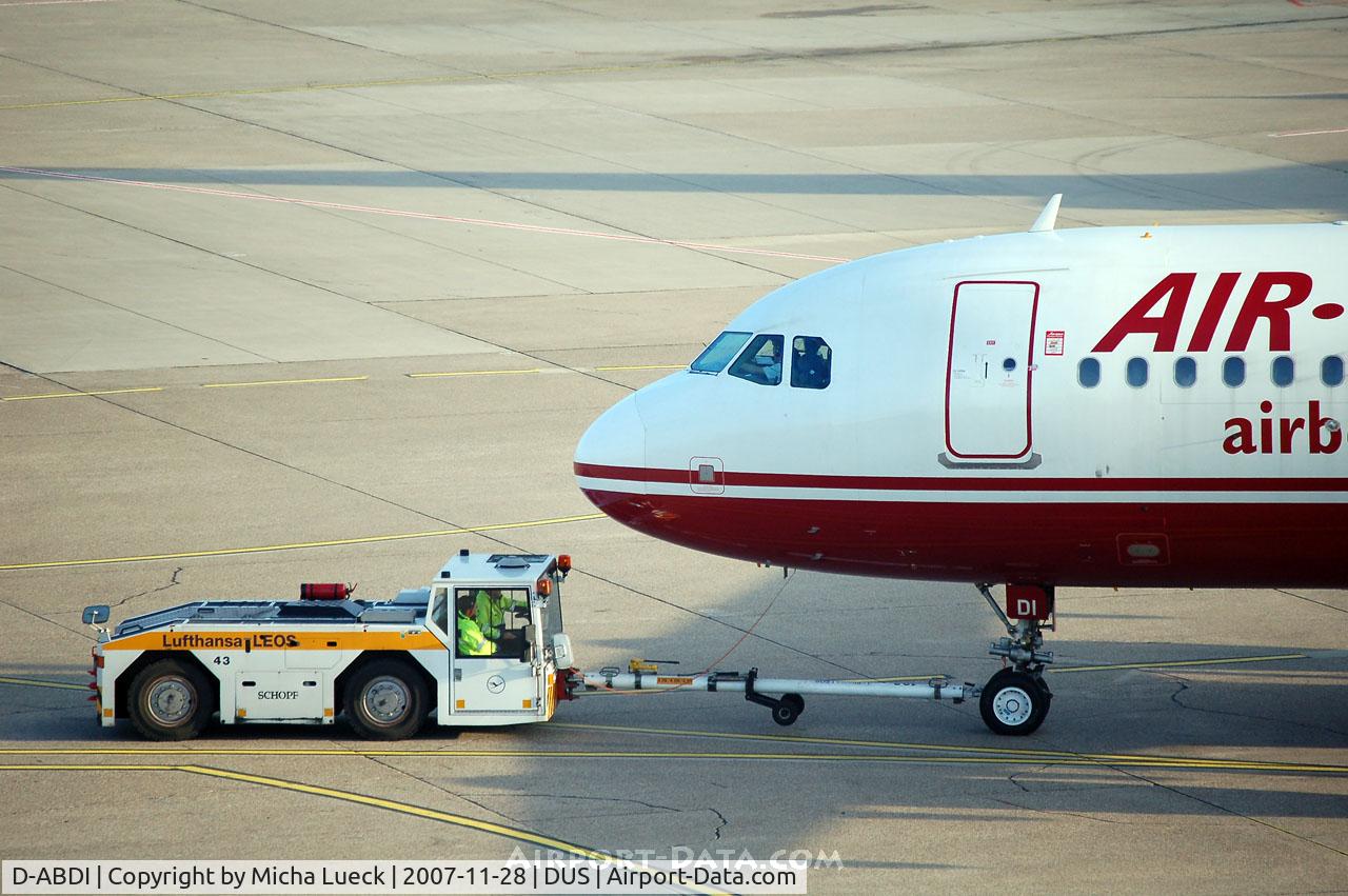 D-ABDI, 2006 Airbus A320-214 C/N 2853, Push-back