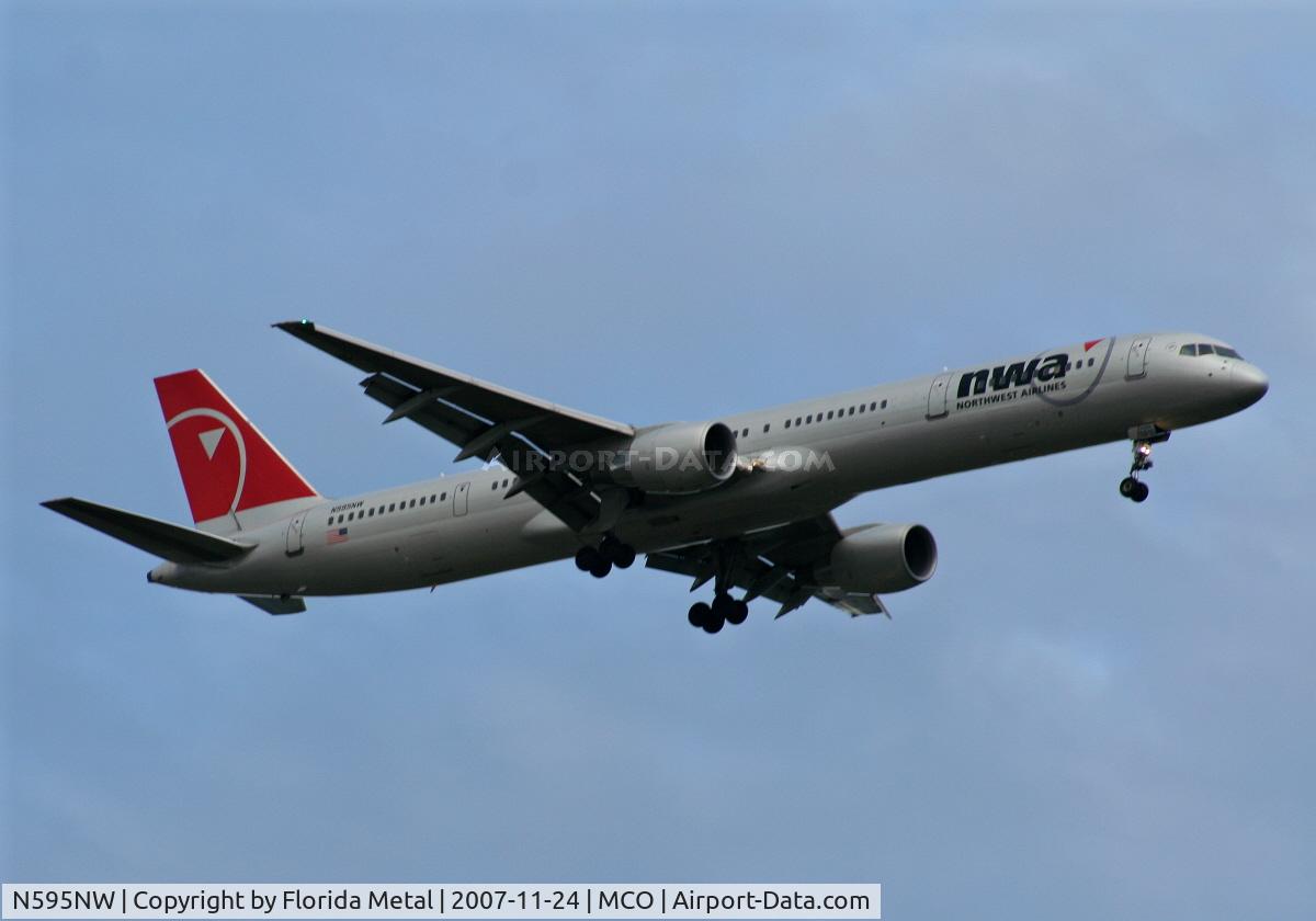 N595NW, 2003 Boeing 757-351 C/N 32995, Northwest