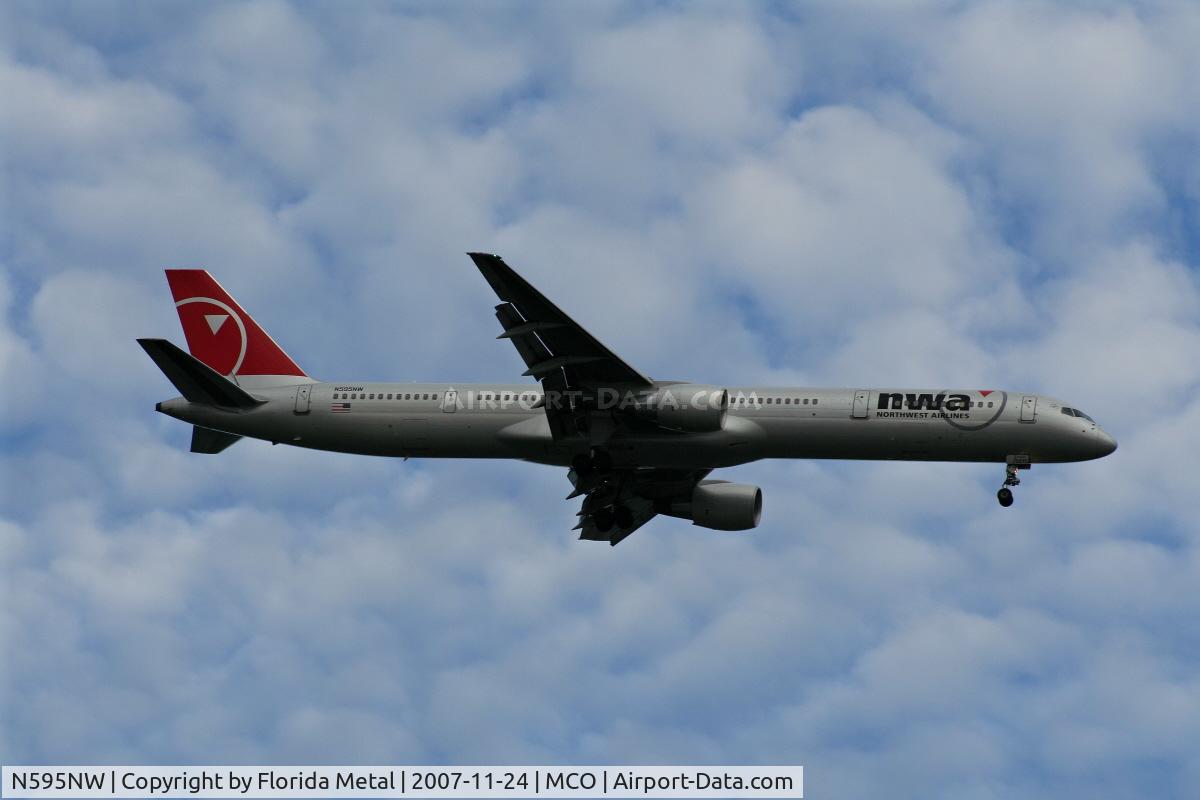 N595NW, 2003 Boeing 757-351 C/N 32995, Northwest
